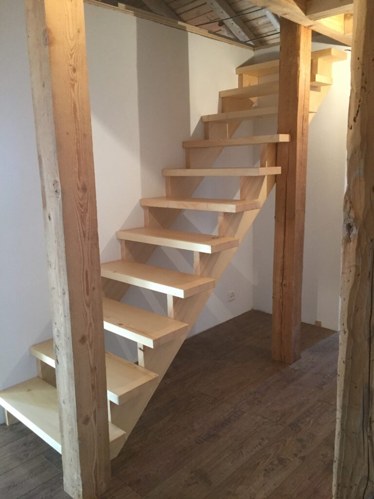 Escalien en bois sur mesure