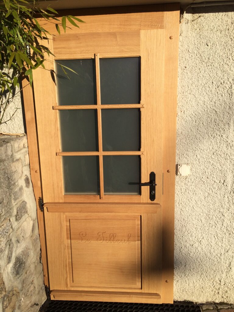 Replacement de la porte d'entrée